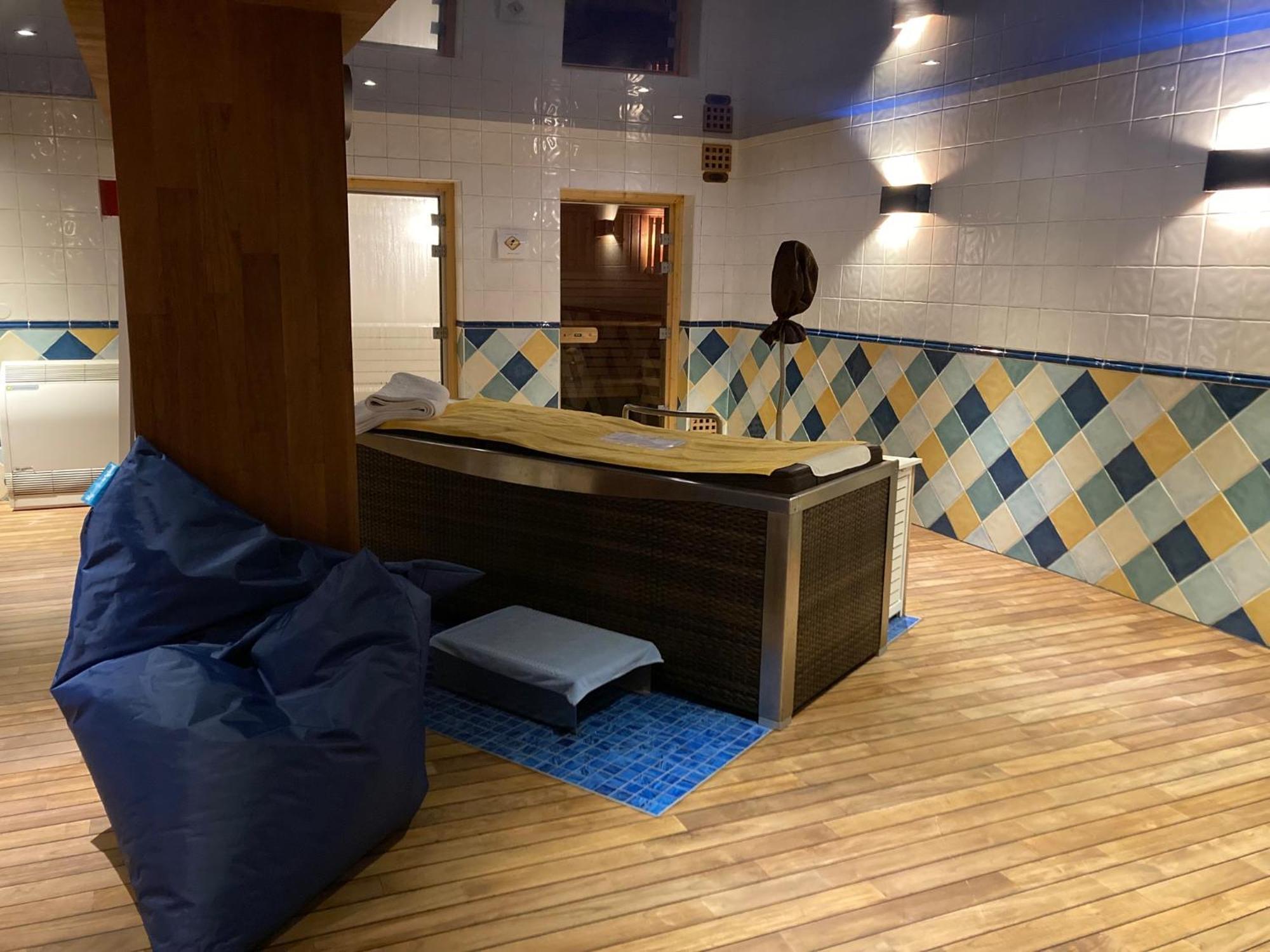 Hotel Oustalet 3*